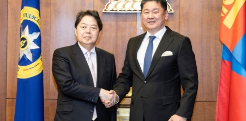  Япон Улсын Гадаад хэргийн сайд Хаяши Ёшимаса Монгол Улсын Ерөнхийлөгч У.Хүрэлсүхтэй уулзлаа