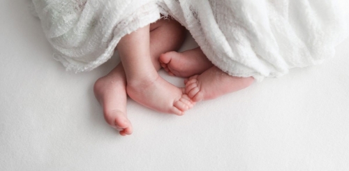 Ихэр хүүхэд төрүүлсэн эхийн тэтгэмж авах хугацааг 20 хоногоор нэмжээ