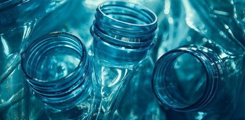 Европын холбооны улсууд хуванцар савны хэрэглээнээс бүр мөсөн татгалзана