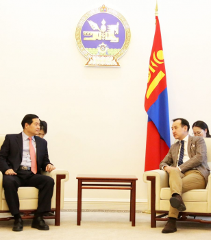 Гадаад харилцааны сайд Д.Цогтбаатар бнсу-аас Монгол Улсад суугаа Элчин сайдыг хүлээн авч уулзав
