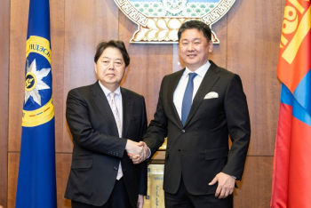  Япон Улсын Гадаад хэргийн сайд Хаяши Ёшимаса Монгол Улсын Ерөнхийлөгч У.Хүрэлсүхтэй уулзлаа