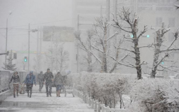 Зарим нутгаар цас орж, явган шуурга шуурна